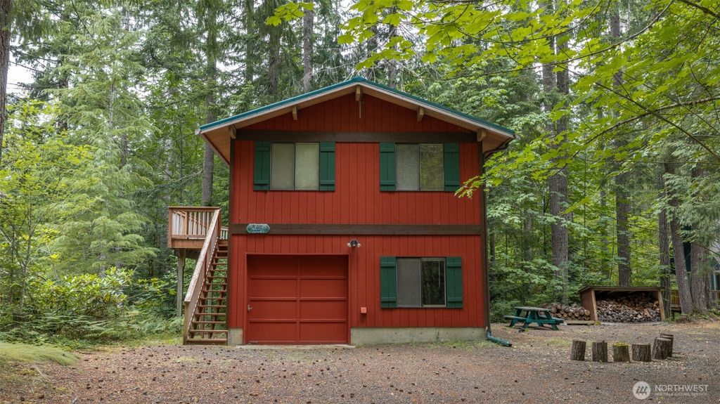 Photo of 321 N Wynoochee Drive, Hoodsport, WA 98548 (MLS # 2549502)