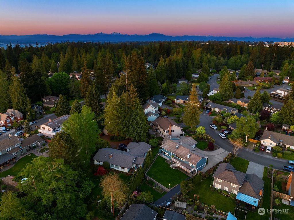 Photo of 7081 47th Avenue W, Mukilteo, WA 98275 (MLS # 2237397)