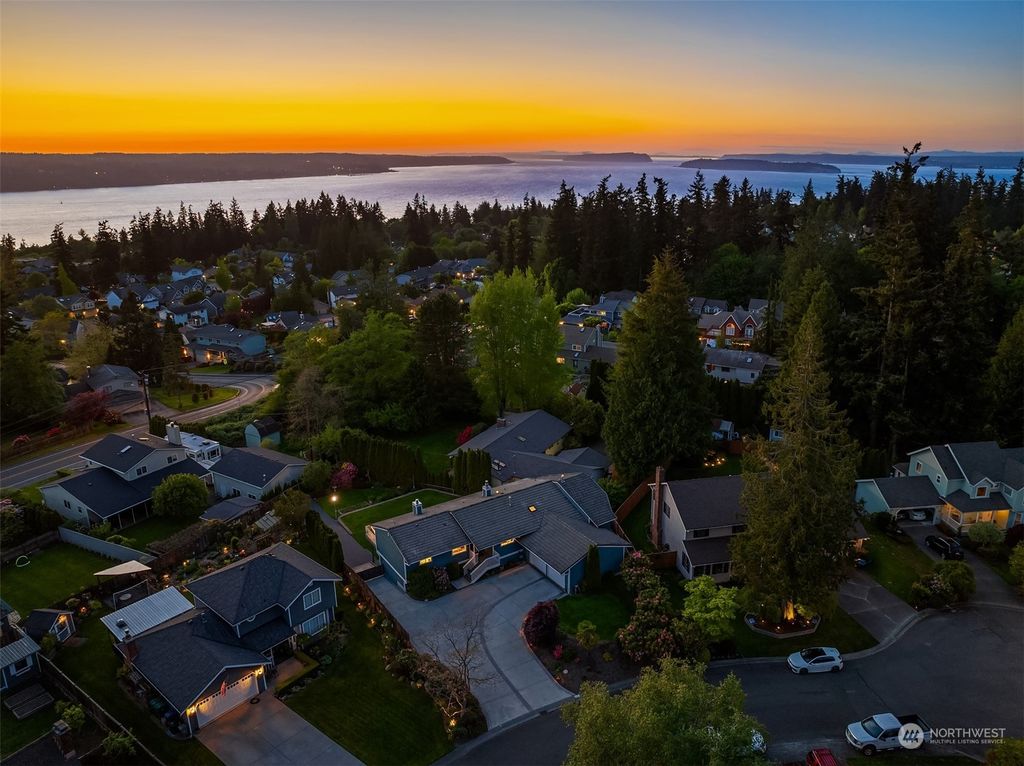 Photo of 7081 47th Avenue W, Mukilteo, WA 98275 (MLS # 2237397)