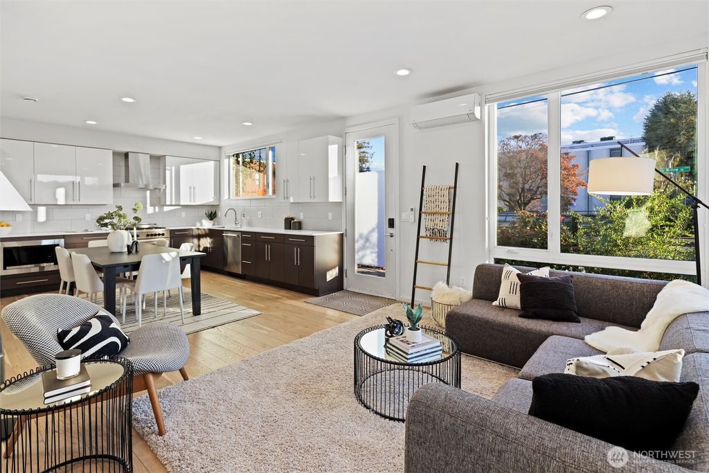 Photo of 700 S Willow St St, Seattle, WA 98108 (MLS # 2444247)