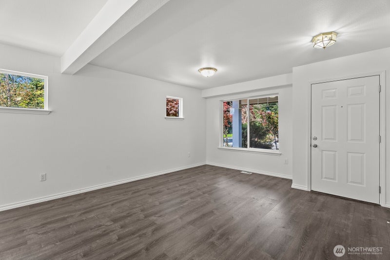 2707 S 268th Place