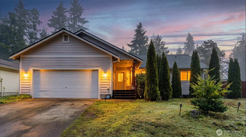 Photo of 20 E Larch Place, Shelton, WA 98584 (MLS # 2518633)