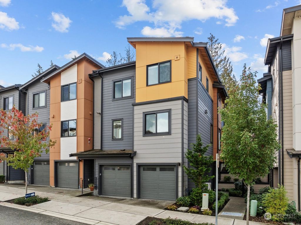 Photo of 22871 SE 5th Court, Sammamish, WA 98074 (MLS # 2302108)