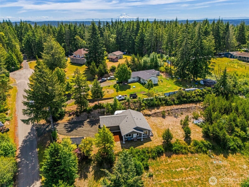40 E Snowcrest Lane