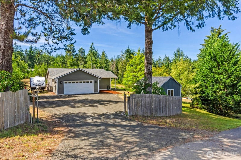 40 E Snowcrest Lane