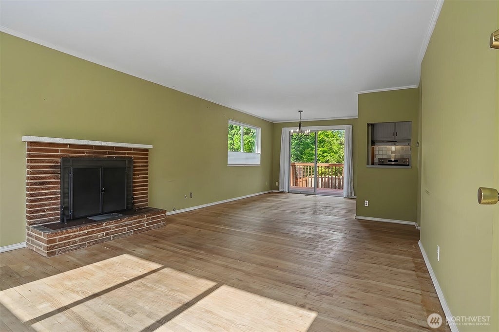 Photo of 1410 NW 195th Street, Shoreline, WA 98177 (MLS # 2535728)