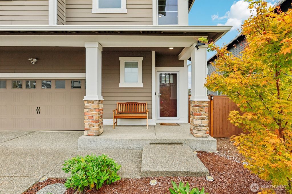 Photo of 25621 204th Place SE, Covington, WA 98042 (MLS # 2417852)