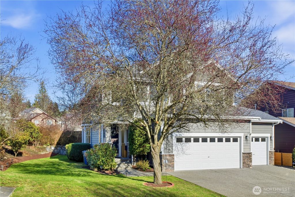 Photo of 7706 NE 199th Street, Kenmore, WA 98028 (MLS # 2478491)