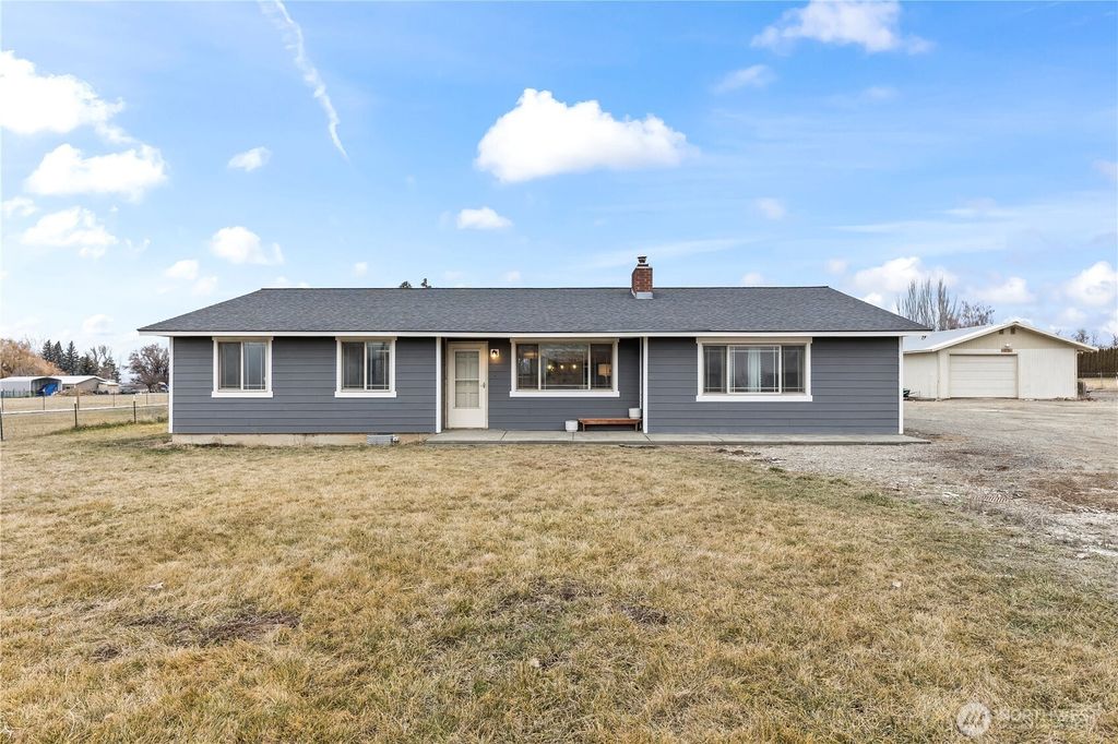 Photo of 3001 Wilson Creek Road, Ellensburg, WA 98926 (MLS # 2470034)