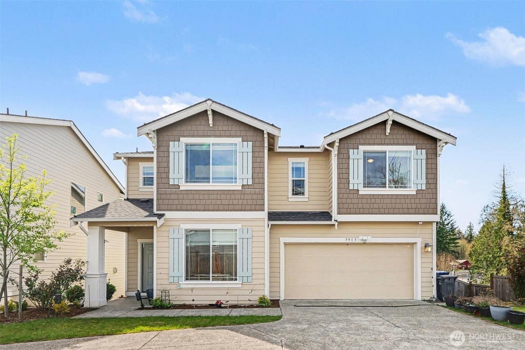 Photo of 7913 39th Place NE, Marysville, WA 98270 (MLS # 2575208)