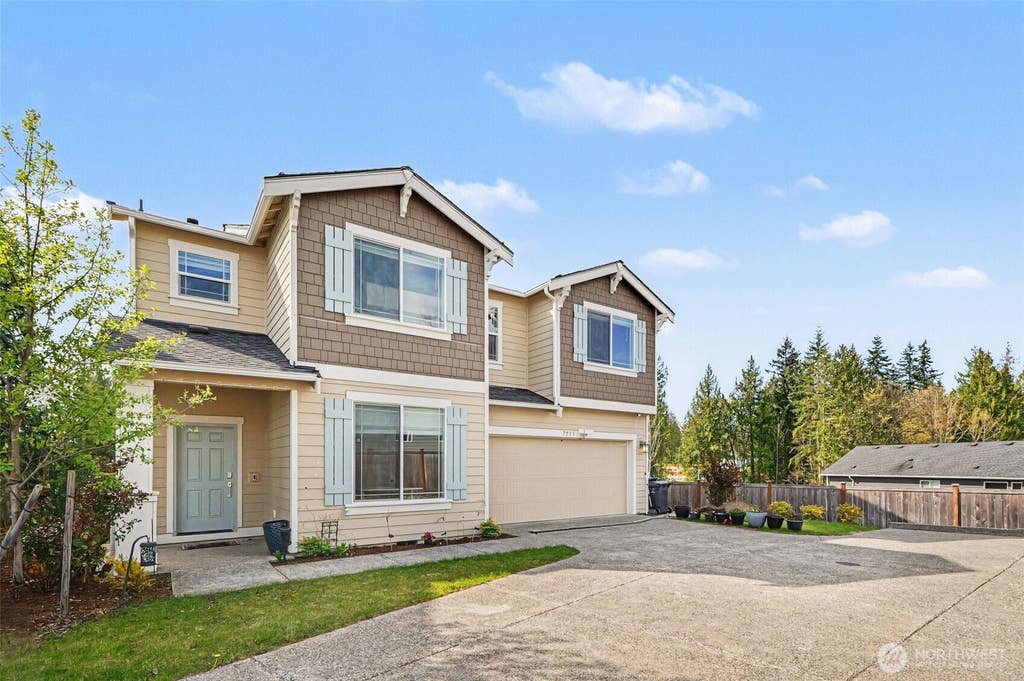 Photo of 7913 39th Place NE, Marysville, WA 98270 (MLS # 2575208)