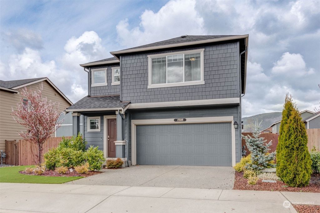 Photo of 17609 Oak Street, Granite Falls, WA 98252 (MLS # 2056055)