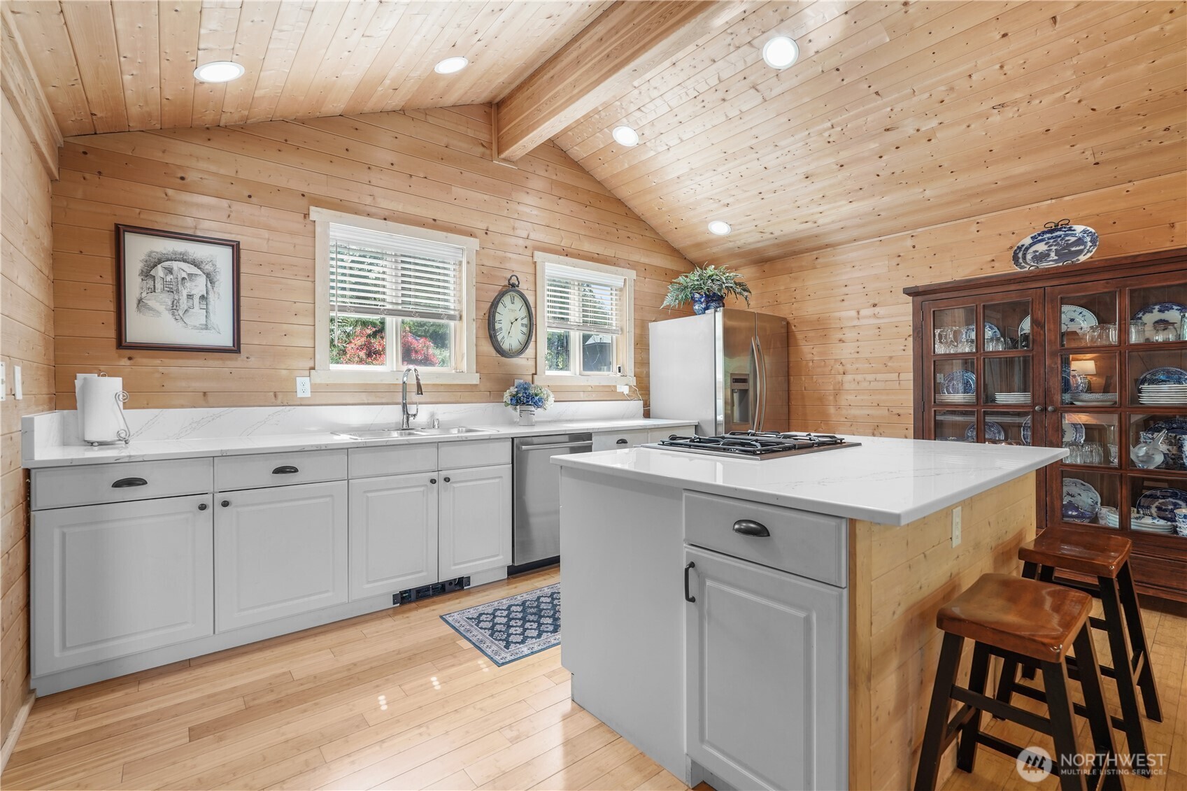20 E Mountain View Lane