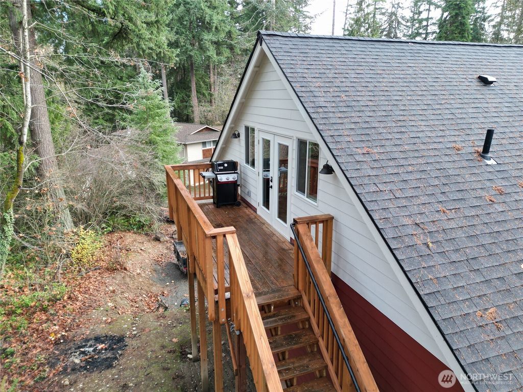 Photo of 26815 149th Avenue SE, Kent, WA 98042 (MLS # 2460062)