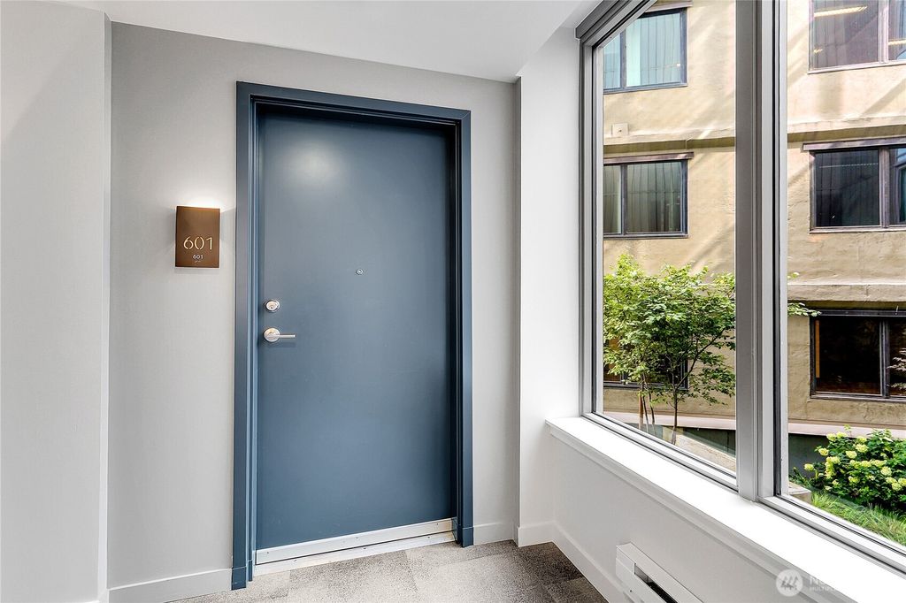 Photo of 590 1st Avenue #601, Seattle, WA 98104 (MLS # 2421174)