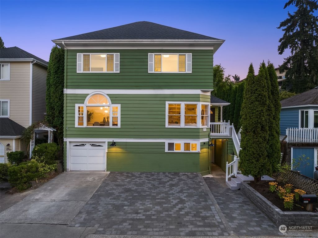 Photo of 5741 NE 62nd Street, Seattle, WA 98115 (MLS # 2006031)
