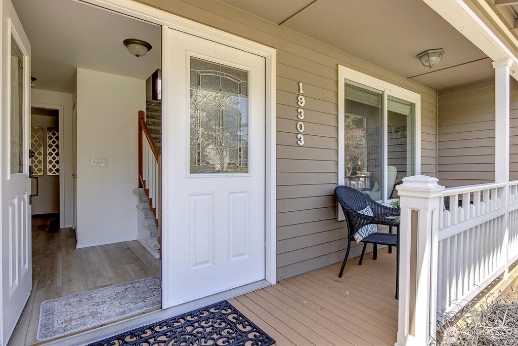 Photo of 19303 89th Avenue NE, Bothell, WA 98011 (MLS # 2354435)