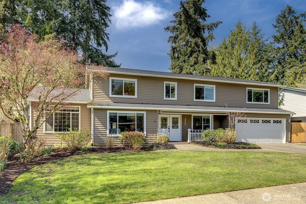 Photo of 19303 89th Avenue NE, Bothell, WA 98011 (MLS # 2354435)