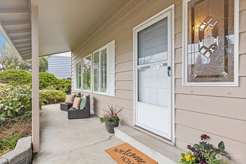 Photo of 19322 73rd Place W, Lynnwood, WA 98036 (MLS # 2202727)