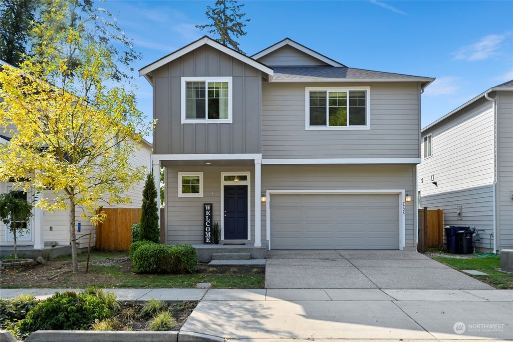 Photo of 5528 95th Place NE, Marysville, WA 98270 (MLS # 2165866)