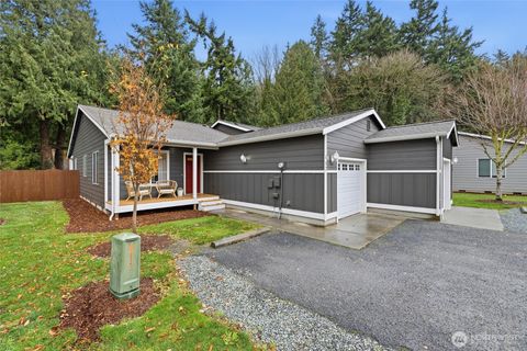 Photo of 447 Oak Hill Lane, Burlington, WA 98233 (MLS # 2447433)