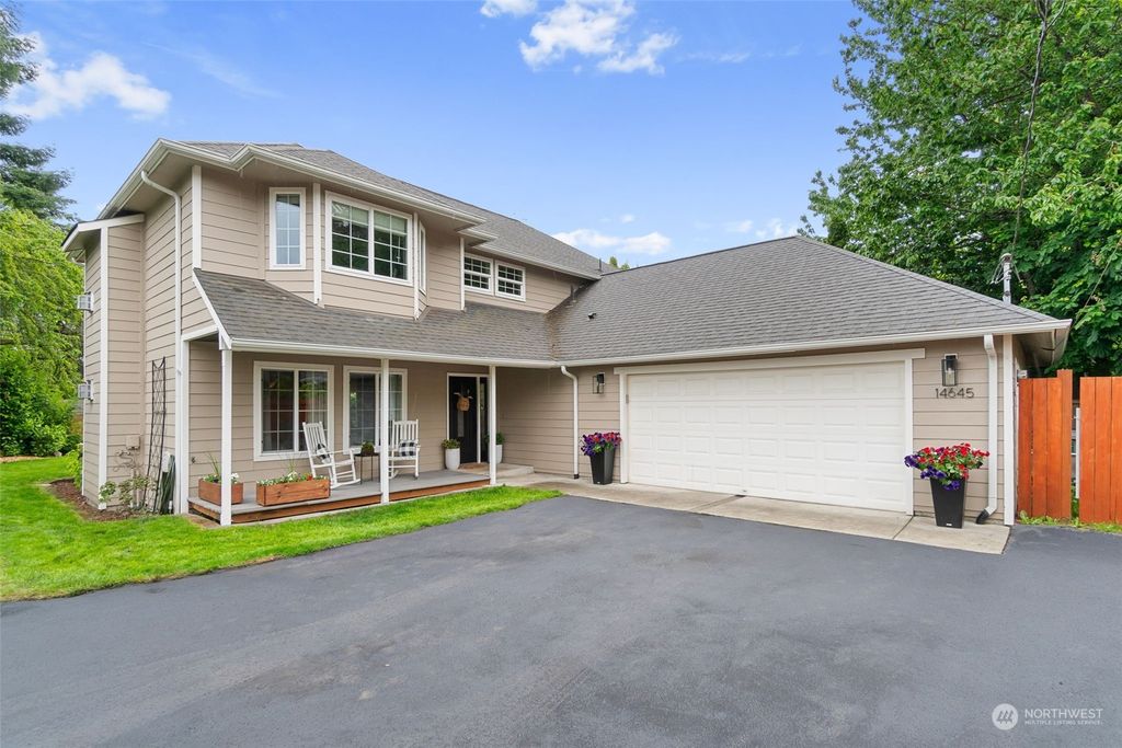 Photo of 14645 18th Avenue SW, Burien, WA 98166 (MLS # 2244195)