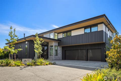 Photo of 5917 104th Place NE, Kirkland, WA 98033 (MLS # 2550942)
