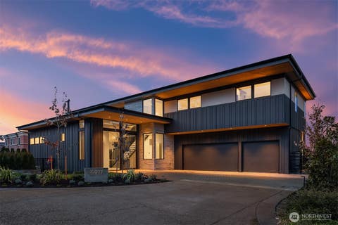 Photo of 5917 104th Place NE, Kirkland, WA 98033 (MLS # 2550942)
