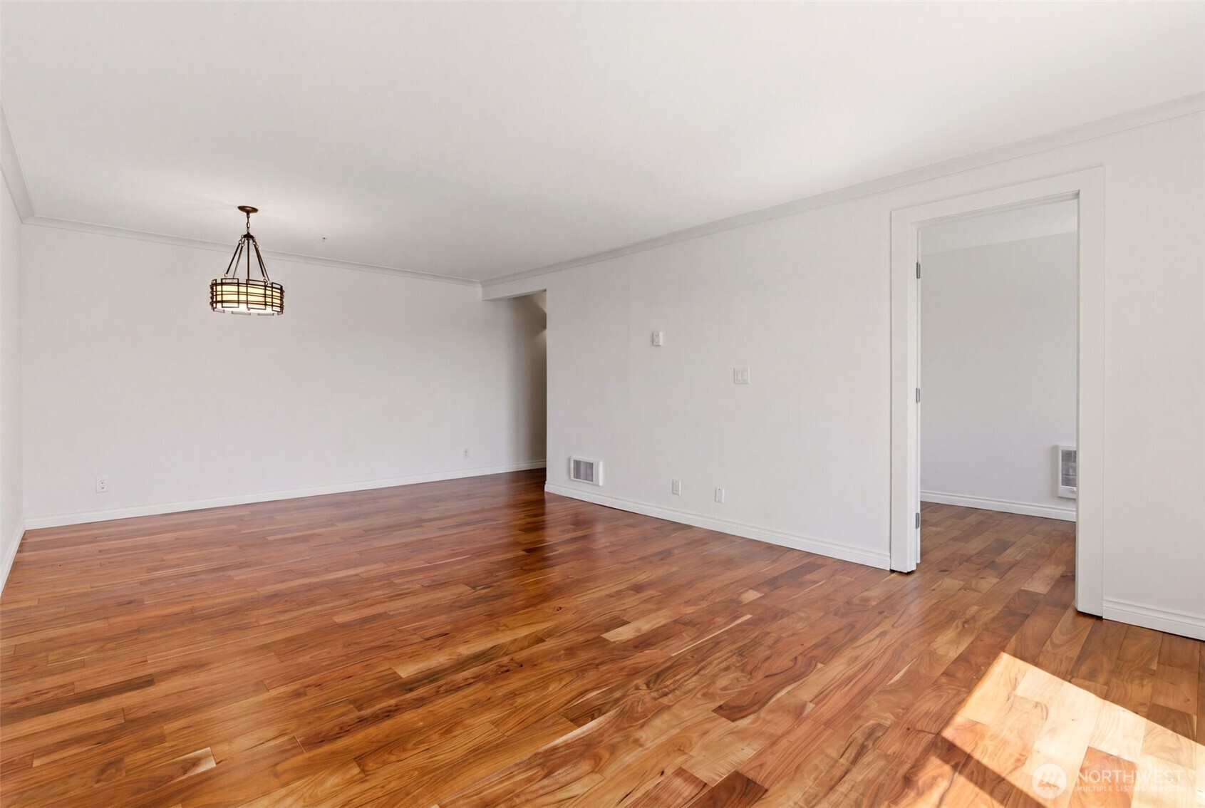 800 N Allen Place 401