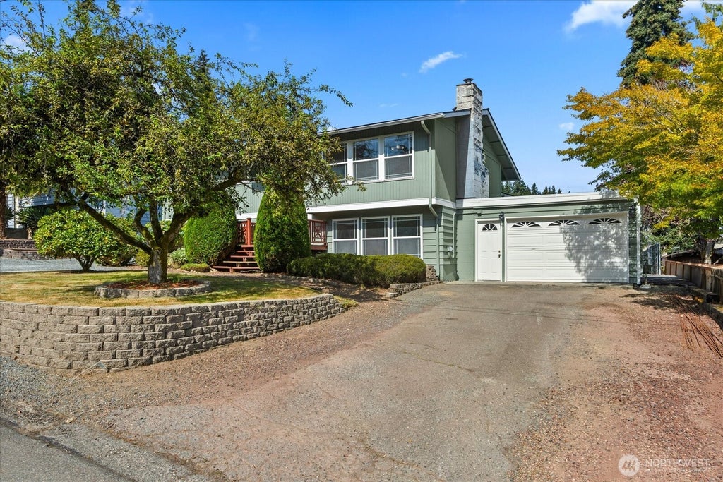 Photo of 7819 225th Place SW, Edmonds, WA 98026 (MLS # 2580387)