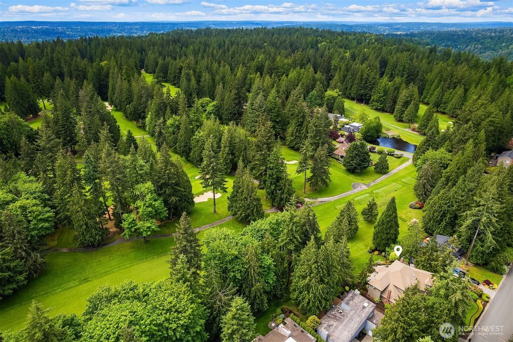 Photo of 2805 Sahalee Drive E, Sammamish, WA 98074 (MLS # 2387840)