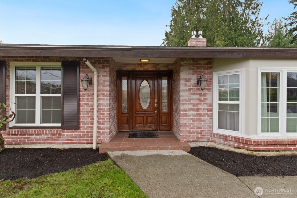 Photo of 3308 166th Place SW, Lynnwood, WA 98037 (MLS # 2458984)