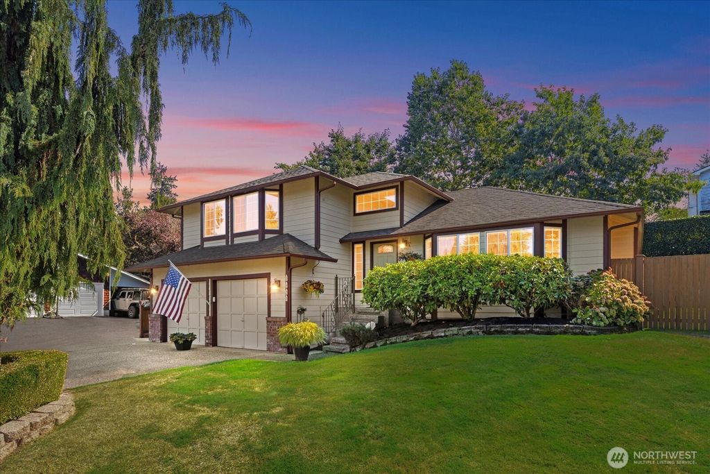 Photo of 3822 Maple Road, Lynnwood, WA 98037 (MLS # 2434080)