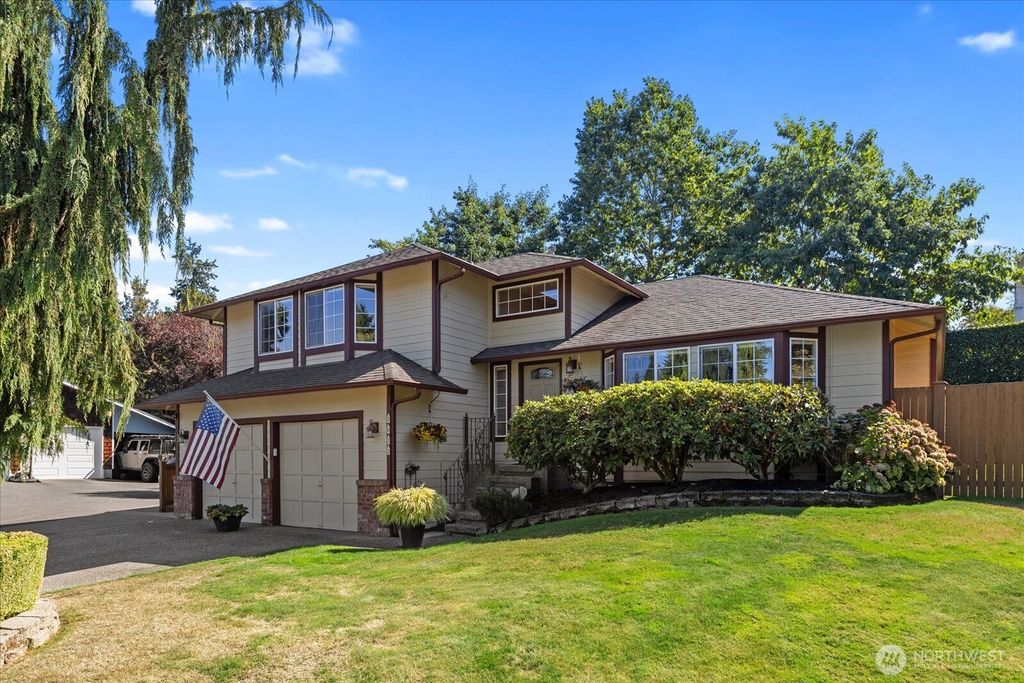 Photo of 3822 Maple Road, Lynnwood, WA 98037 (MLS # 2434080)