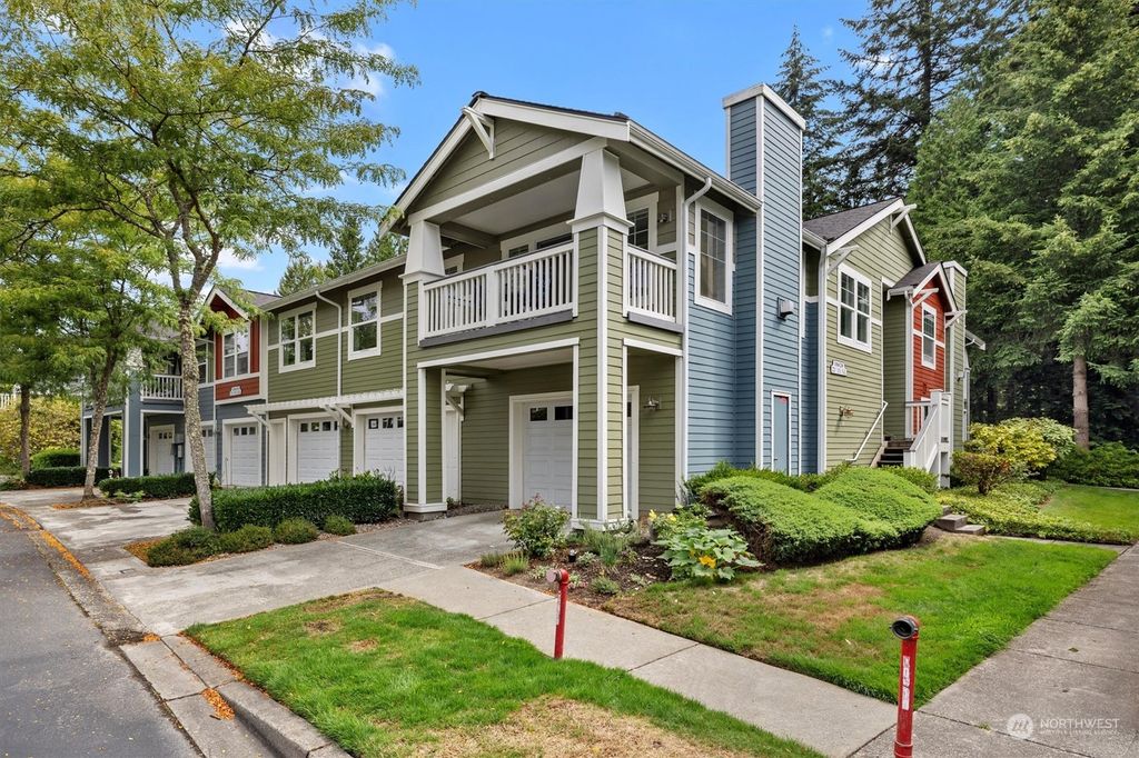 Photo of 10620 221st Lane NE #203, Redmond, WA 98052 (MLS # 2299004)