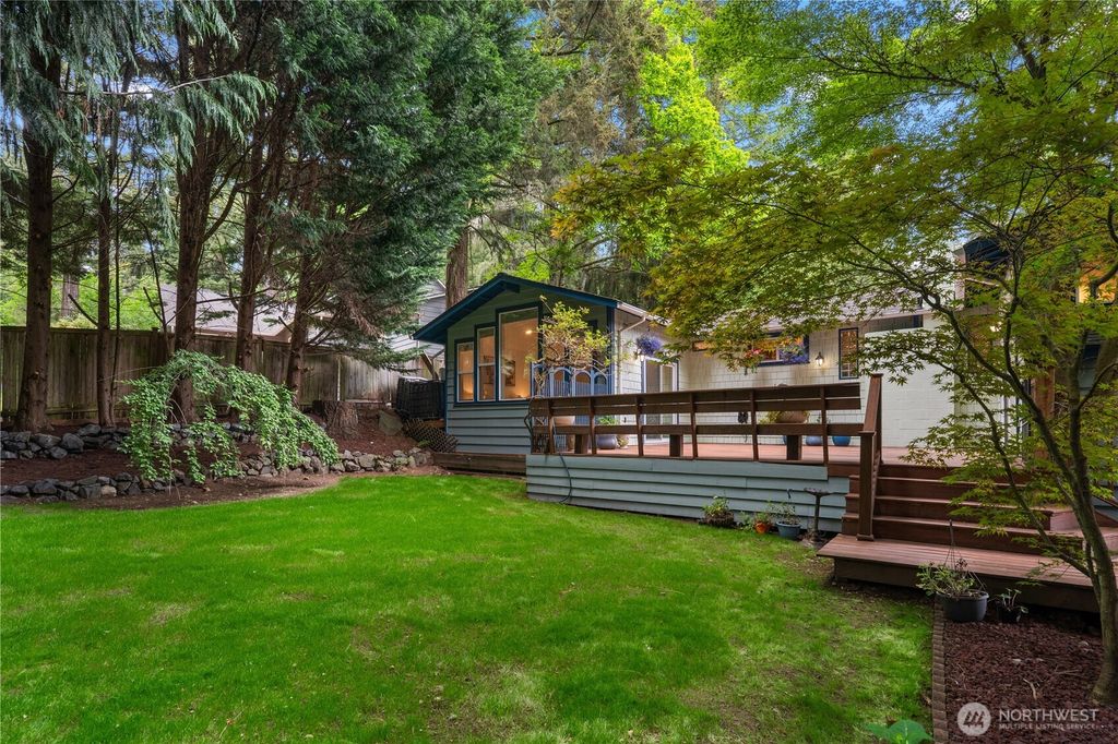 Photo of 8201 172nd Avenue NE, Redmond, WA 98052 (MLS # 2520324)