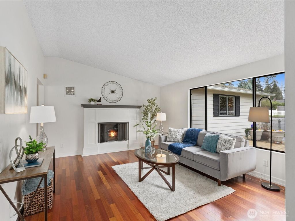 Photo of 1908 206th Street SW, Lynnwood, WA 98036 (MLS # 2348979)