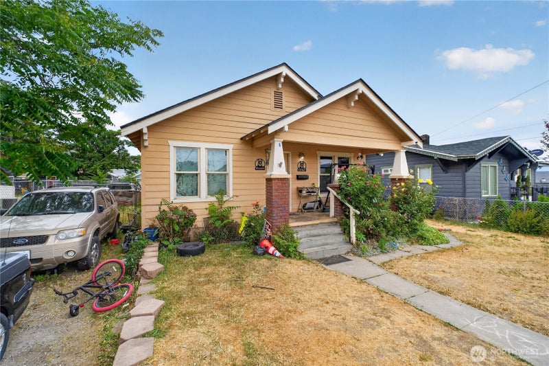 1002 Methow Street