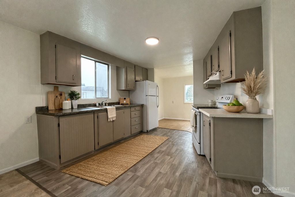 Photo of 11901 55th Avenue NE #5, Marysville, WA 98270 (MLS # 2491737)