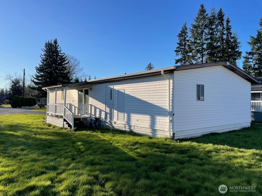 Photo of 11901 55th Avenue NE #5, Marysville, WA 98270 (MLS # 2491737)