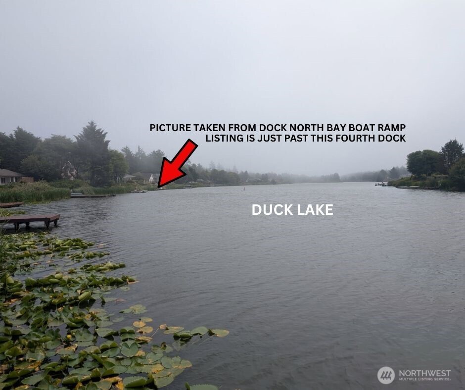 413 Lake View Loop NE
