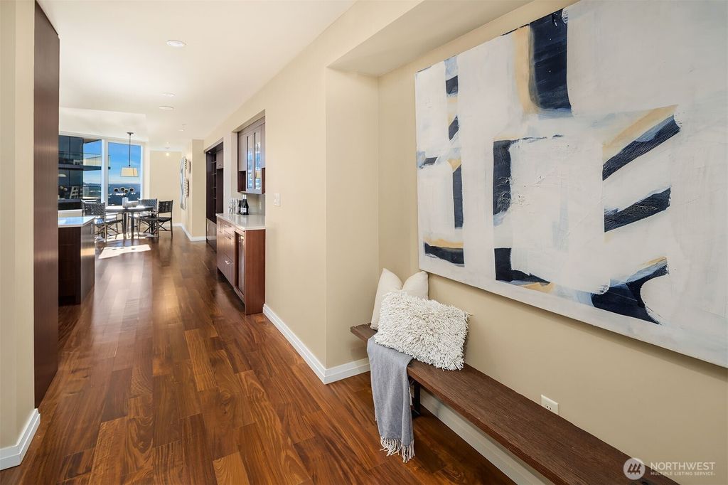 Photo of 500 106th Avenue NE #3709, Bellevue, WA 98004 (MLS # 2479548)