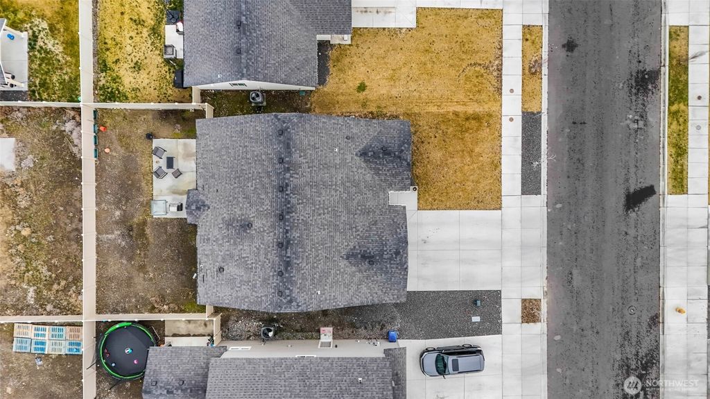 Photo of 1120 W Aspen Road, Moses Lake, WA 98837 (MLS # 2482941)