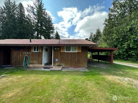 Photo of 15801 Larch Way #B, Lynnwood, WA 98087 (MLS # 2593079)