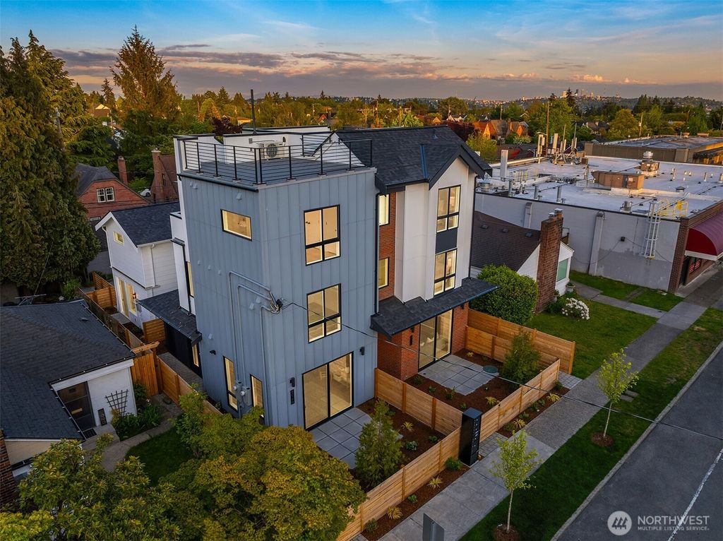 listing image 9369042802185336411