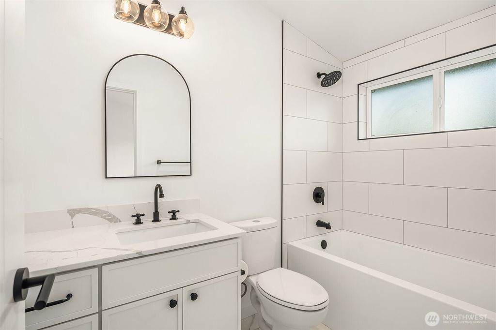 listing image 9362842269192229922