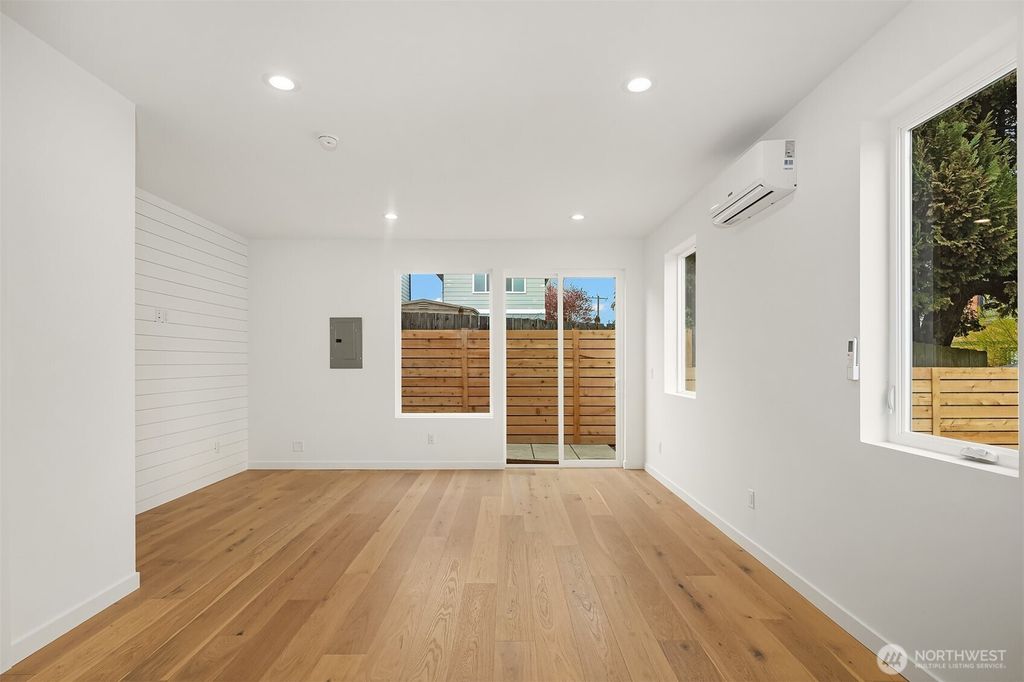 listing image 9365750033803814139