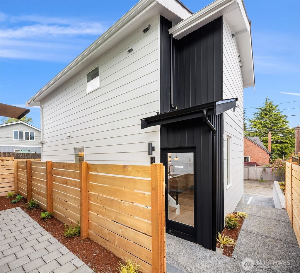 listing image 9361968114428632666