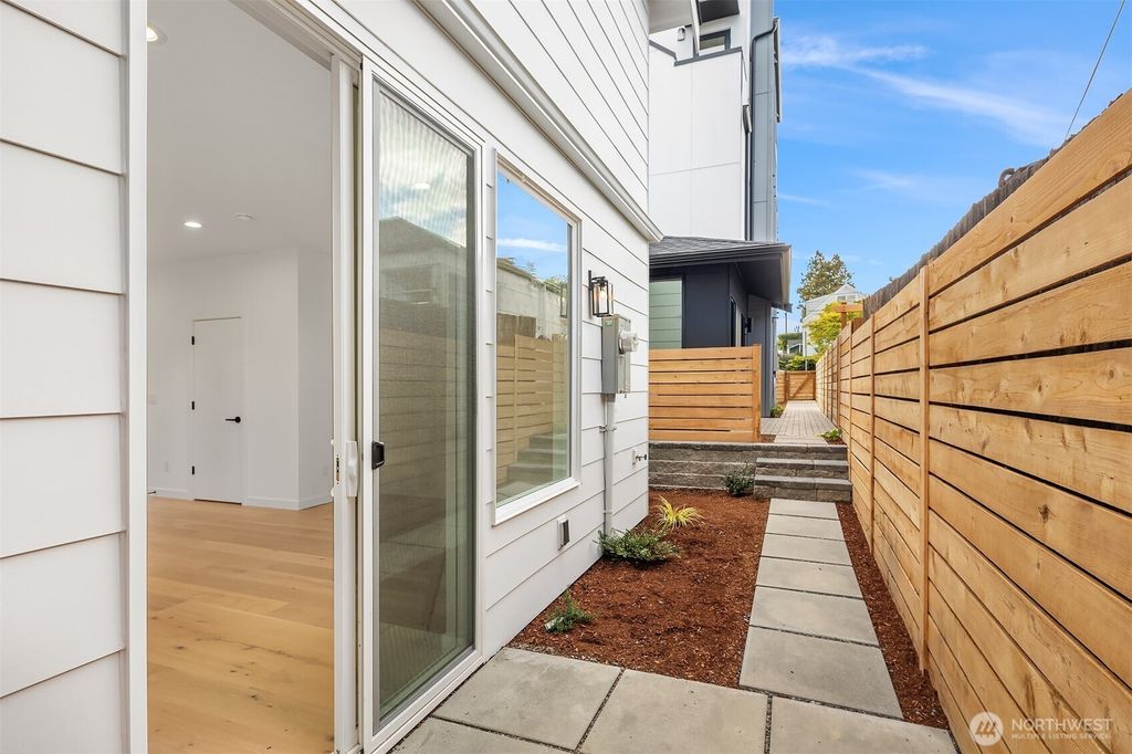 listing image 9363284776167626096