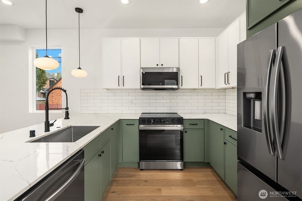listing image 9369585337271221921
